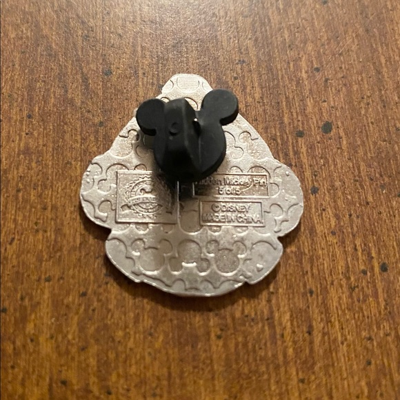 Disneyland Hidden Mickey Cast Series - Duffy's Hats Collection Pin Aladdin - Picture 4 of 7